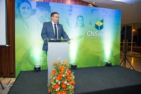 Breno Monteiro comandará a CNSaúde (Gestão 2019-2021)