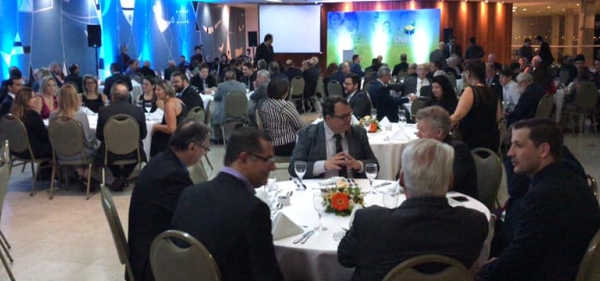 Jantar realizado em Brasília contou com a presença de autoridades e lideranças da saúde - CNSaúde empossa sua nova diretoria para o triênio 2019-2021