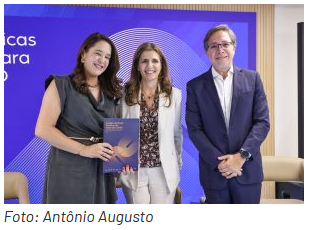 003-2 Instituto Consenso lan&ccedil;a segunda edi&ccedil;&atilde;o do C&oacute;digo de Boas Pr&aacute;ticas e re&uacute;ne lideran&ccedil;as para discutir governan&ccedil;a de dados na sa&uacute;de